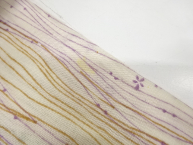  アンティーク　よろけ縞に小花模様　長襦袢地反物